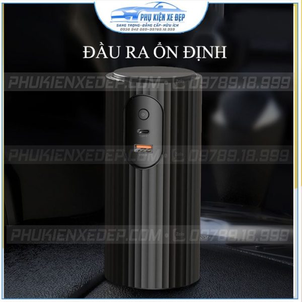 Bộ chuyển đổi 12V sang 220V chính hãng Rock trên ô tô 3 Bộ chuyển đổi nguồn điện 12V sang 220V chính hãng Rock